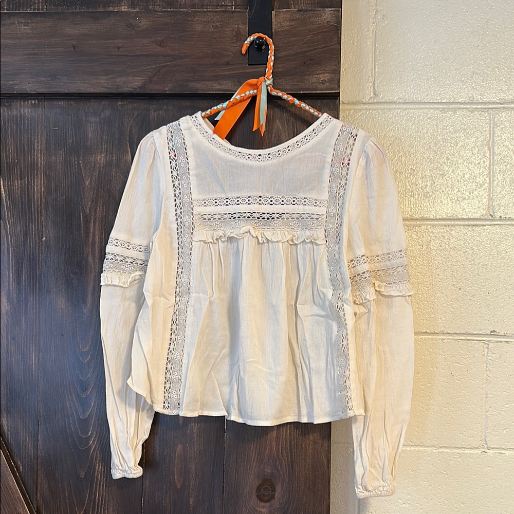 American Eagle Outfitters Cream Lace Blouse